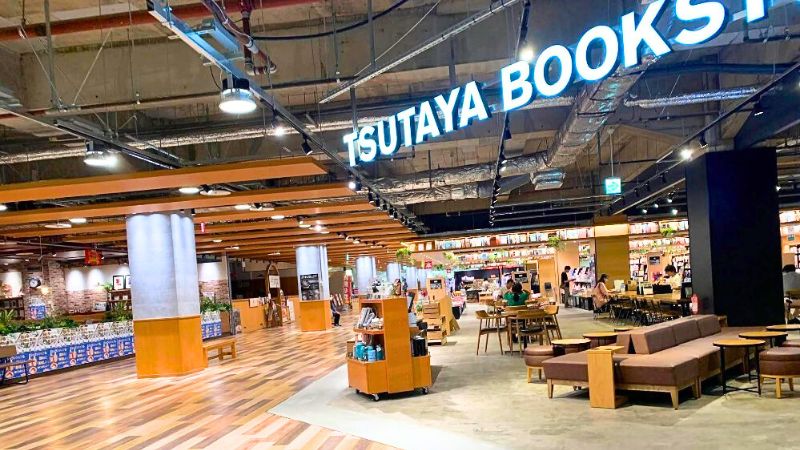 TSUTAYABOOKSTORE_miyakocity tsutaya bookstore 宮交シティ