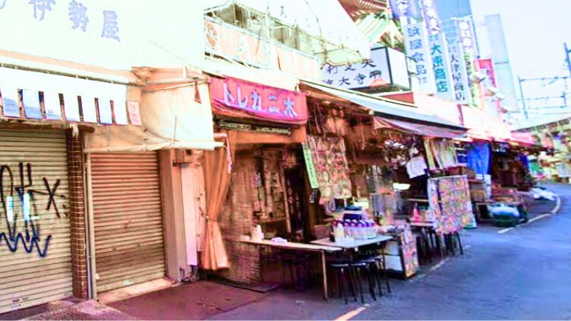 torecashopNIKI トレカショップ二木外観